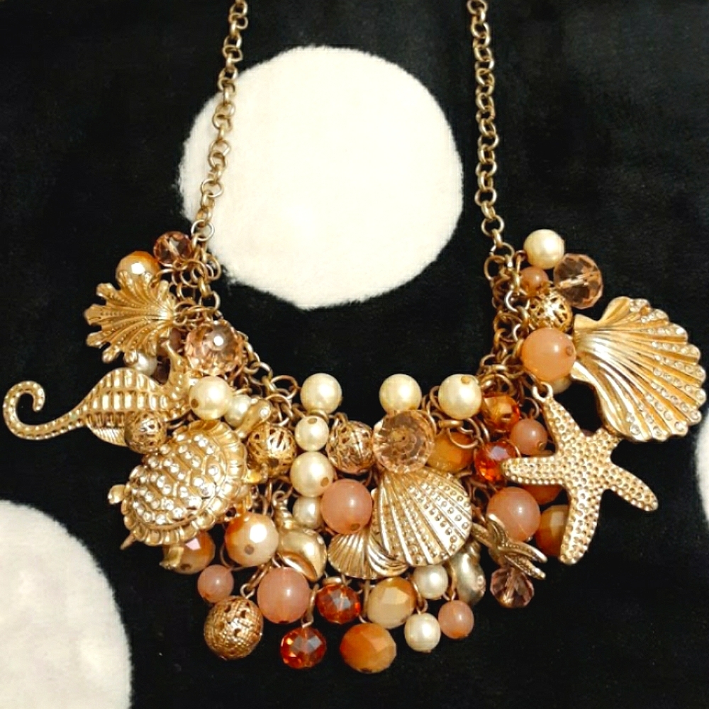 Beautiful Seaside statement necklace